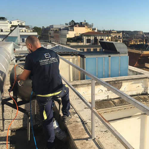 Palazzo delle Esposizioni – Roma – Relining di 9 colonne pluviali